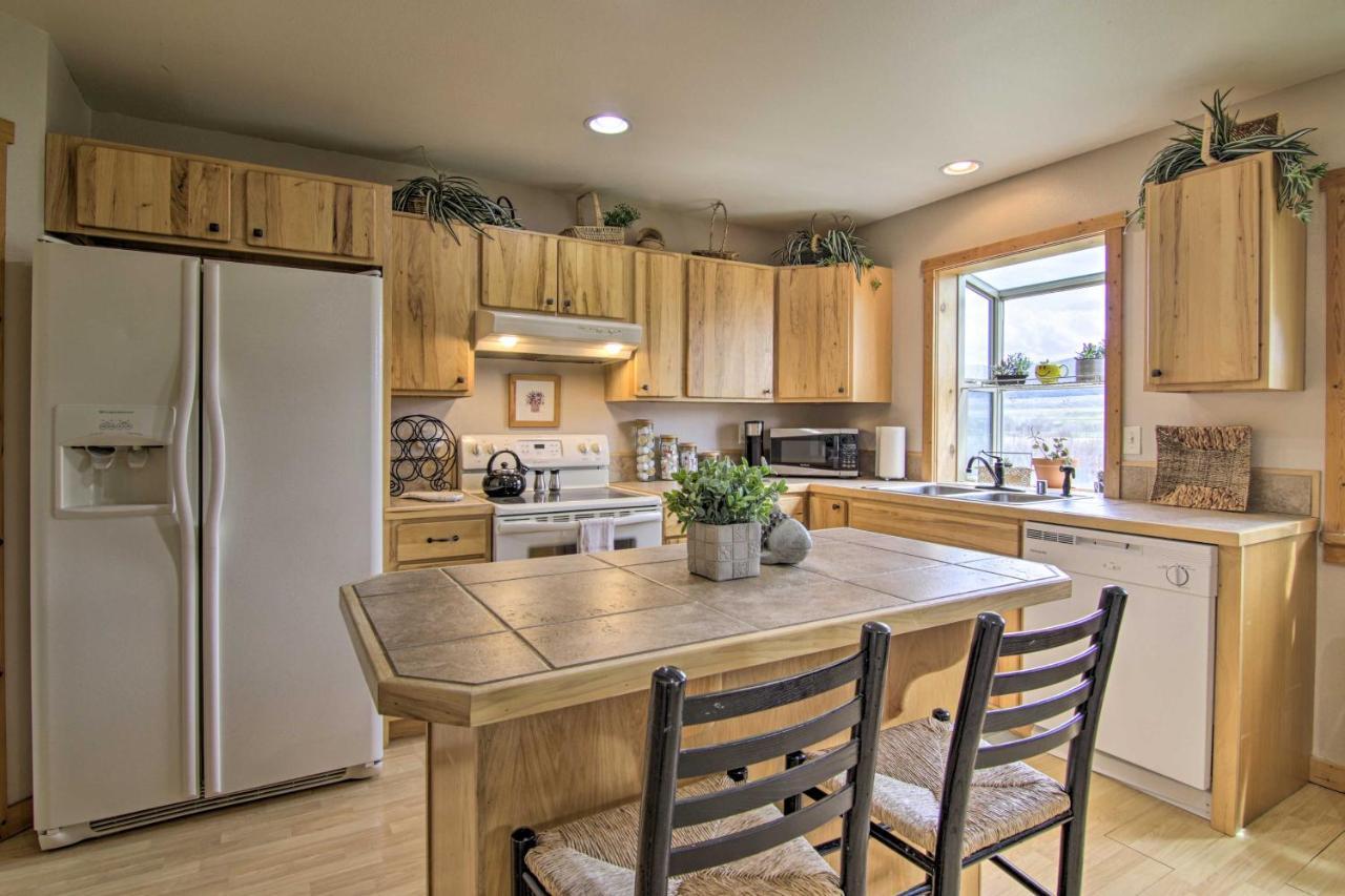 Airy Emigrant Townhome With Sweeping Mtn Views! Dış mekan fotoğraf